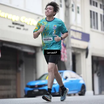 Runner Photo 5867329
