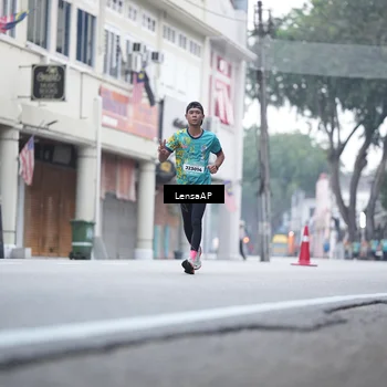 Runner Photo 5867330