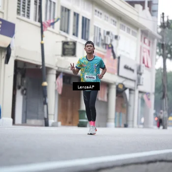 Runner Photo 5867333
