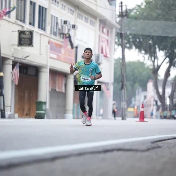 Runner Photo 5867336