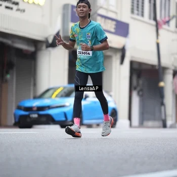 Runner Photo 5867339