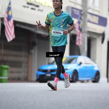 Runner Photo 5867345