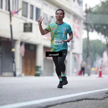 Runner Photo 5867353