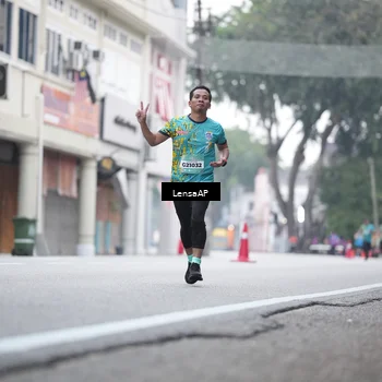 Runner Photo 5867354
