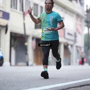 Runner Photo 5867356
