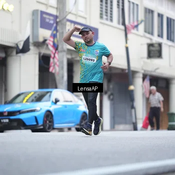 Runner Photo 5867368