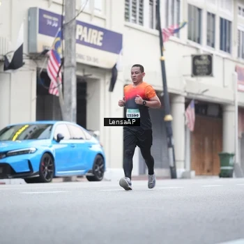 Runner Photo 5867389