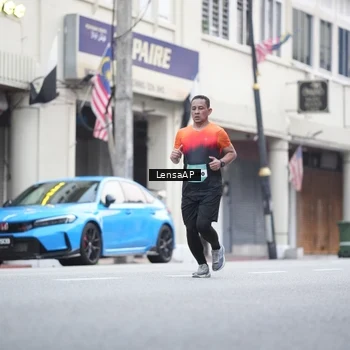 Runner Photo 5867390