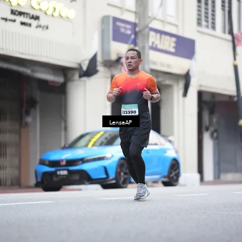 Runner Photo 5867391