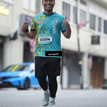 Runner Photo 5867403