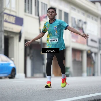 Runner Photo 5867407