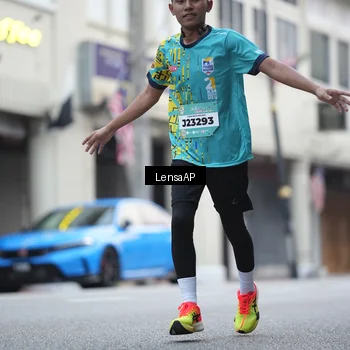 Runner Photo 5867410