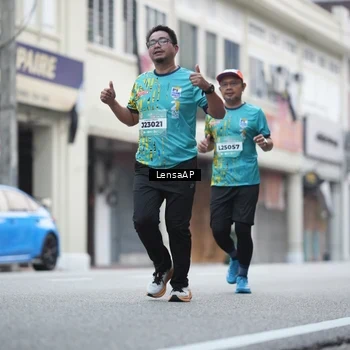 Runner Photo 5867415