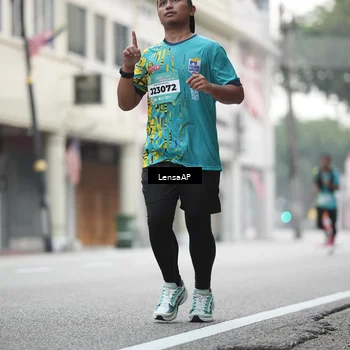 Runner Photo 5867437