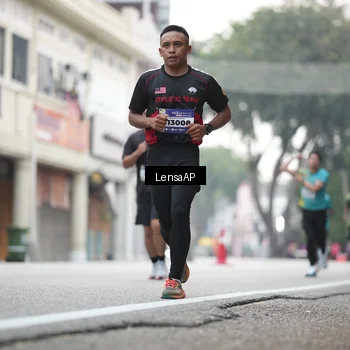 Runner Photo 5867455