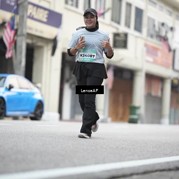 Runner Photo 5867469