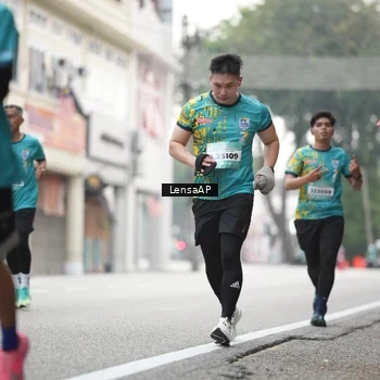 Runner Photo 5867627