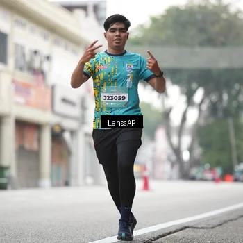 Runner Photo 5867634