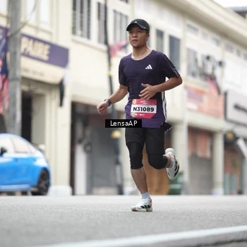 Runner Photo 5868014