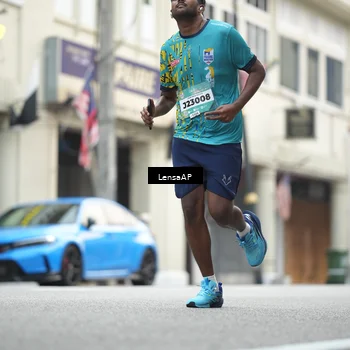 Runner Photo 5868032