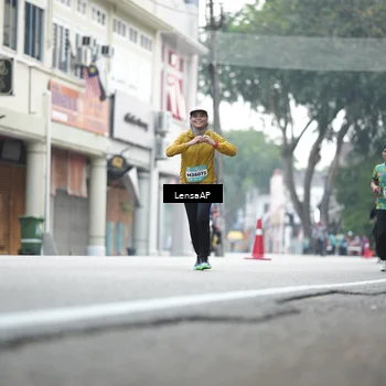 Runner Photo 5868039