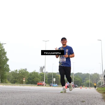 Runner Photo 5869079
