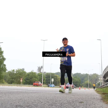 Runner Photo 5869107