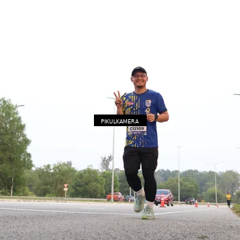Runner Photo 5869171