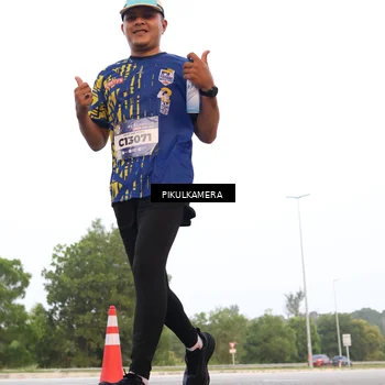 Runner Photo 5869502