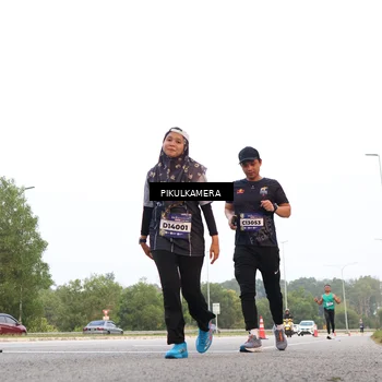 Runner Photo 5869565