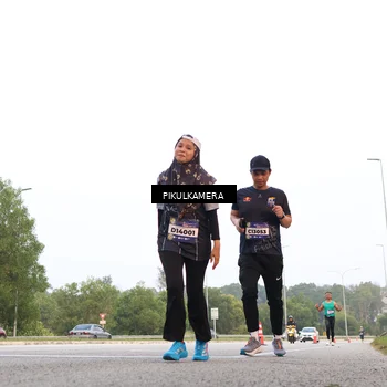 Runner Photo 5869571