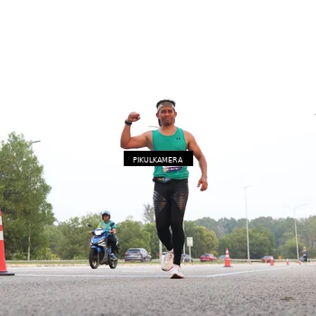 Runner Photo 5869636