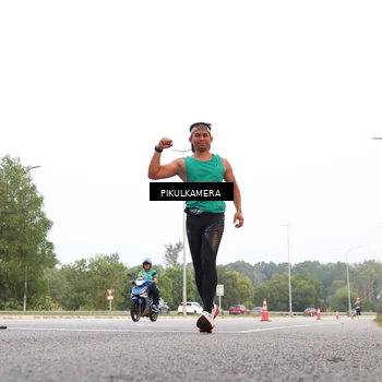 Runner Photo 5869653