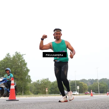 Runner Photo 5869717