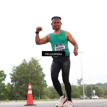 Runner Photo 5869755