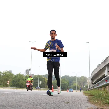 Runner Photo 5869873
