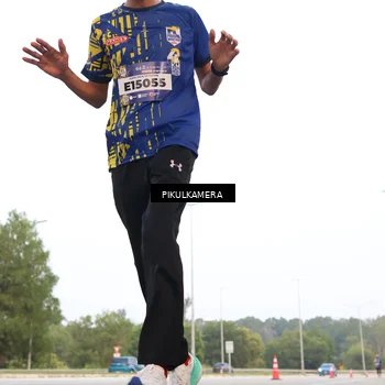 Runner Photo 5869981