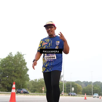 Runner Photo 5869993