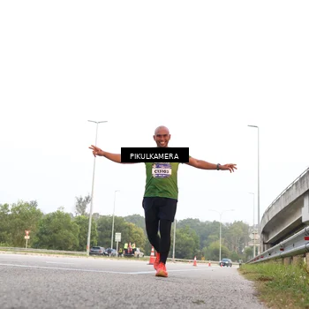 Runner Photo 5870034
