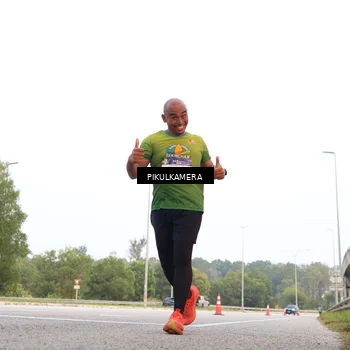 Runner Photo 5870115