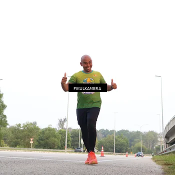 Runner Photo 5870117