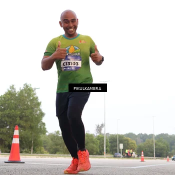 Runner Photo 5870276