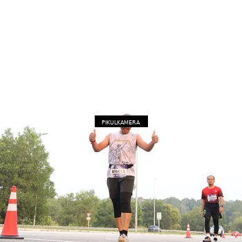 Runner Photo 5871108