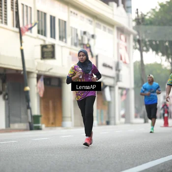 Runner Photo 5872518