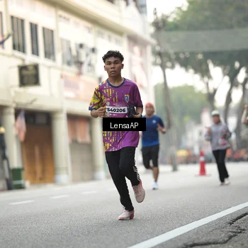 Runner Photo 5872709