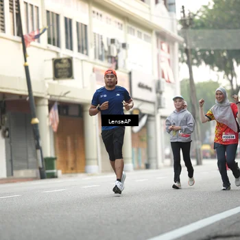Runner Photo 5872715