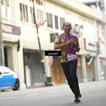 Runner Photo 5872741