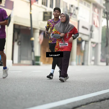 Runner Photo 5873021