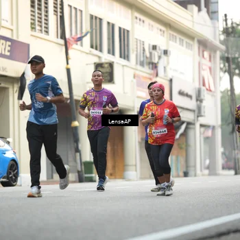 Runner Photo 5873043