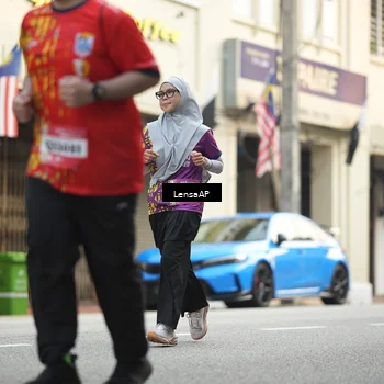 Runner Photo 5873071